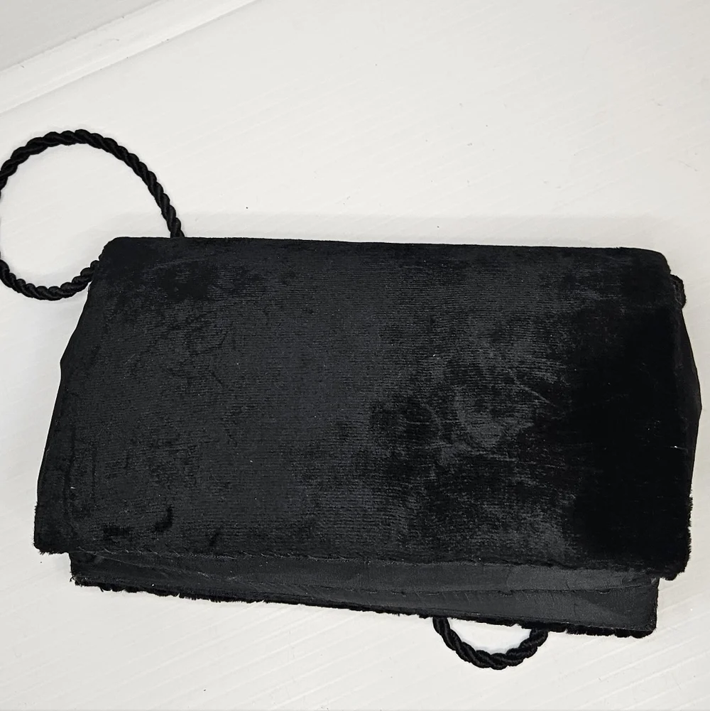 Stunning Vintage Black Peacock Clutch – Gold Bead Embroidery, Evening Bag - Picture 8 of 10